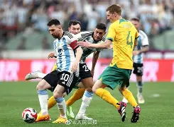 足球比赛中的角色