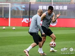 青岛黄海主场失利惨遭斯威逆转! 青岛黄海主场失利惨遭斯威逆转!