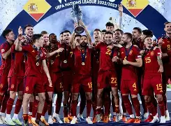 娱乐活动-包含派海耶斯进球，英格兰晋级欧国联决赛的词条