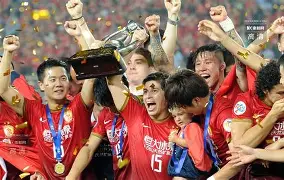 广州恒大力挽狂澜，赢得亚冠关键战